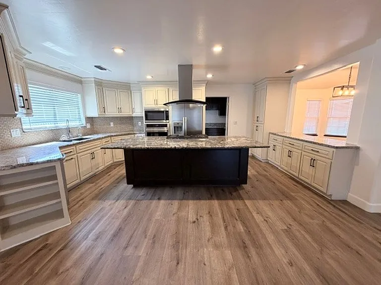 5106 Glacier Canyon Ct — Photo 3