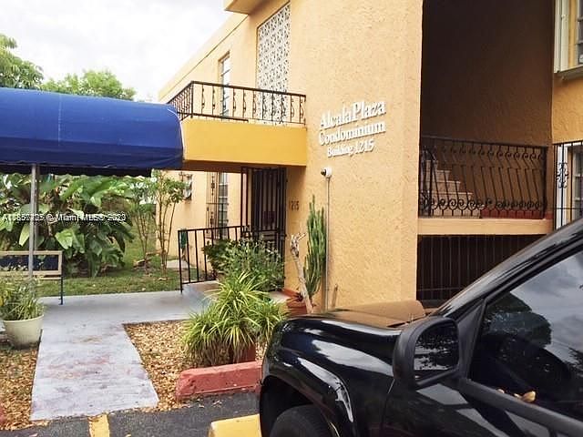 1st image of 1215 SW 32nd Ave APT 105A