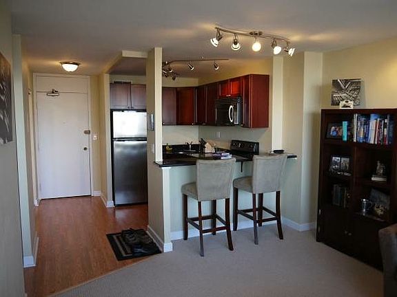 2nd image of 88 W Schiller St APT 2807L