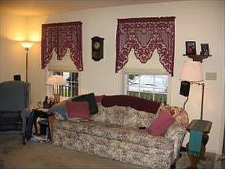 1st image of 165 Heatherwood Dr