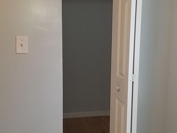 4th image of 7618 S Emerald Ave #2