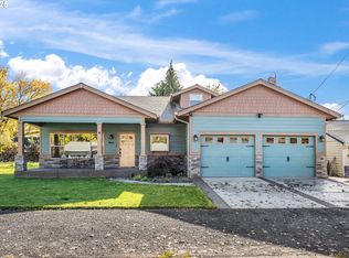 818 E Sierra Vista Dr, Newberg, OR 97132