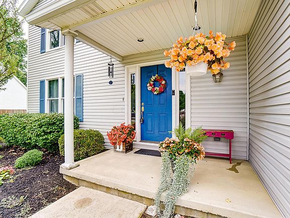 4th image of 909 Greenlea Dr