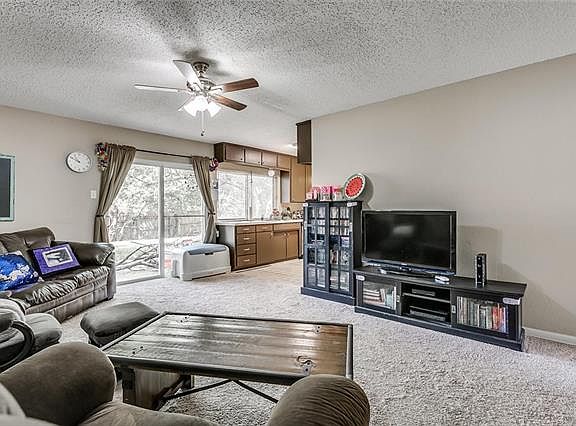 2nd image of 408 Wallace Dr