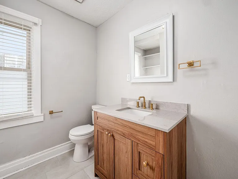 1246 S Washington Ave — Photo 24