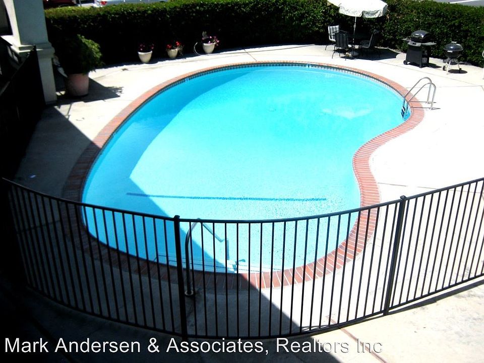 2nd image of 838 N Azusa Ave APT 06