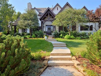 7740 E 6th Avenue, Denver, CO, 80230