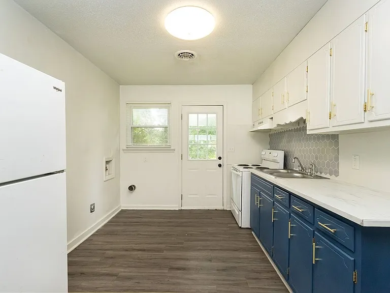 2182 Dugan St — Photo 6