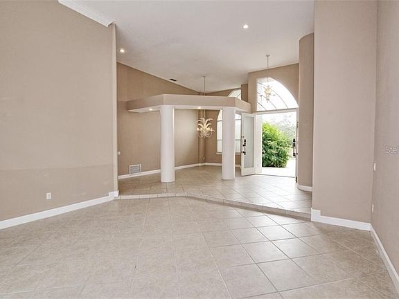 5th image of 9555 Kingsbury Ct