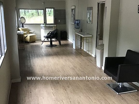 4th image of 18816 Fm 2252 Suite F