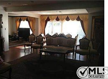 4th image of 4956 Garden Grove Ave
