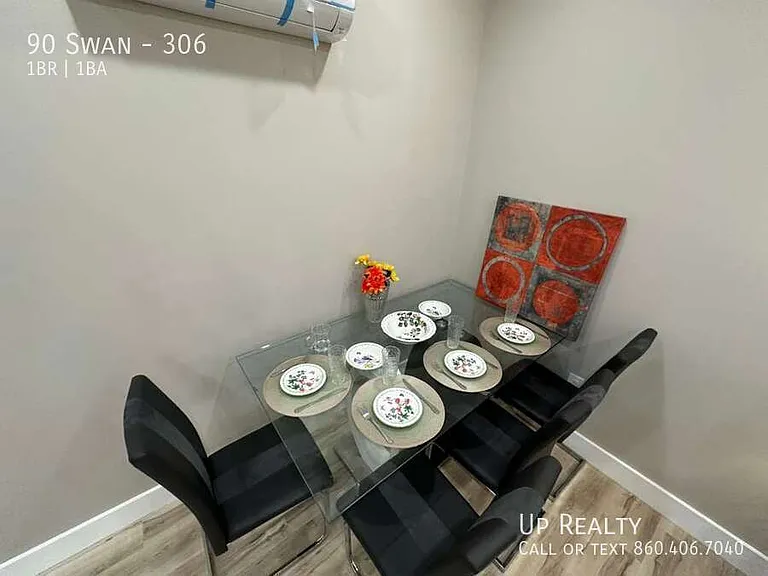 90 N Swan St #306 — Photo 25