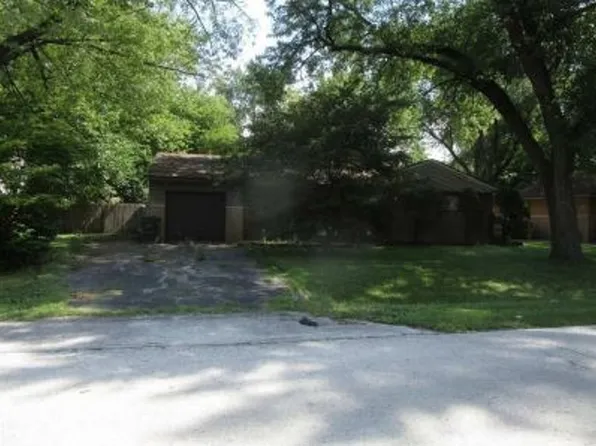 16327 Turner Ave, Markham, IL 60428