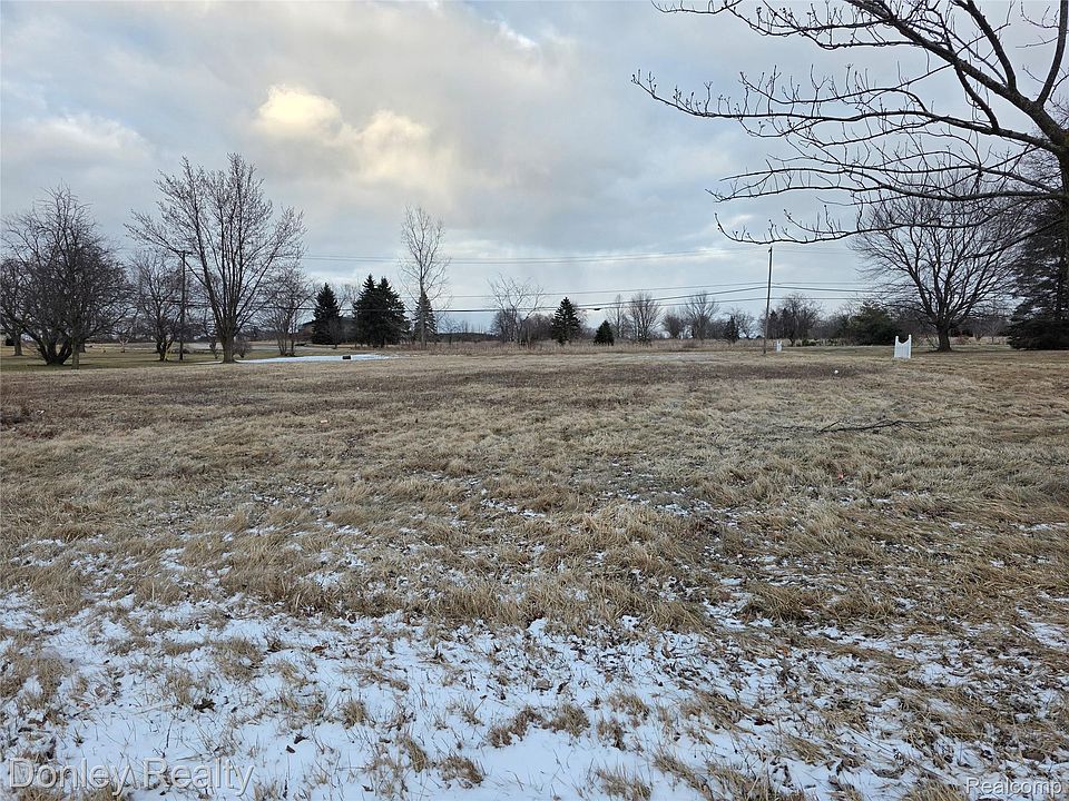 2nd image of Golf Course Dr