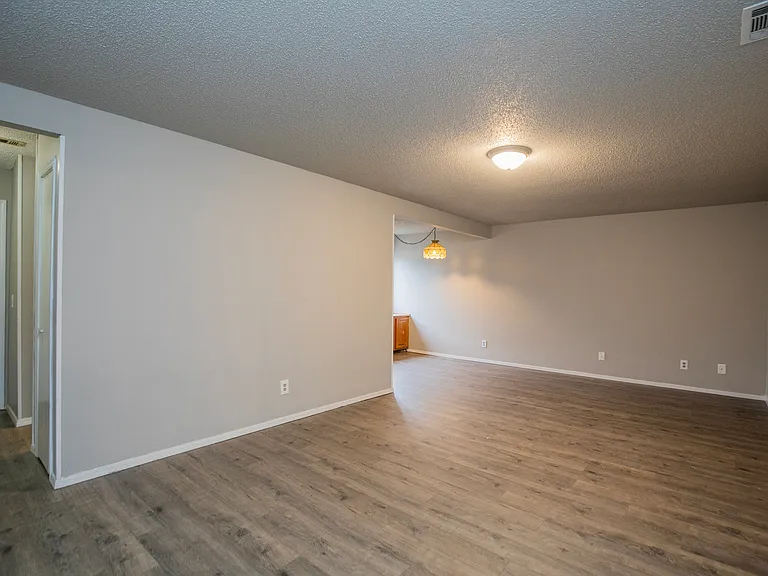 423 S 7th St #423 — Photo 7