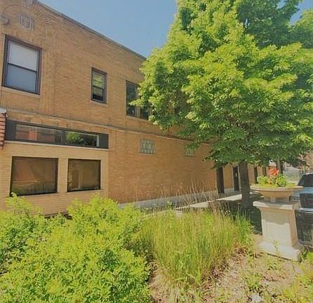 2nd image of 4004 N Bell Ave #2B