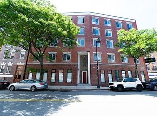 414 Commercial St APT 8, Boston, MA 02109