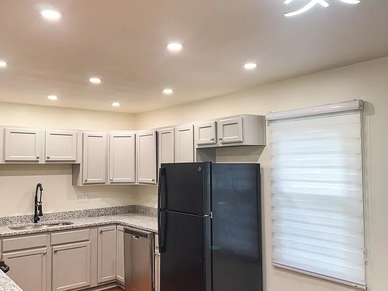 2801 Wedgefield Dr — Photo 6