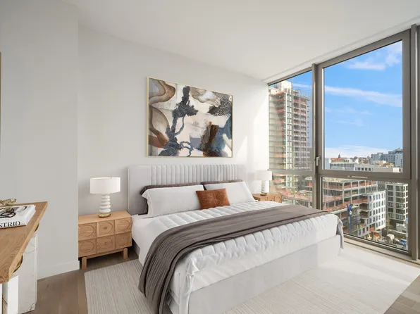 395 Carroll Street image 2 of 23