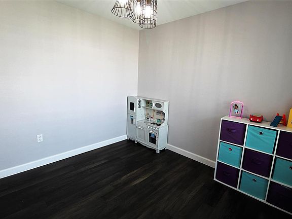 4th image of 1136 Lear Ln