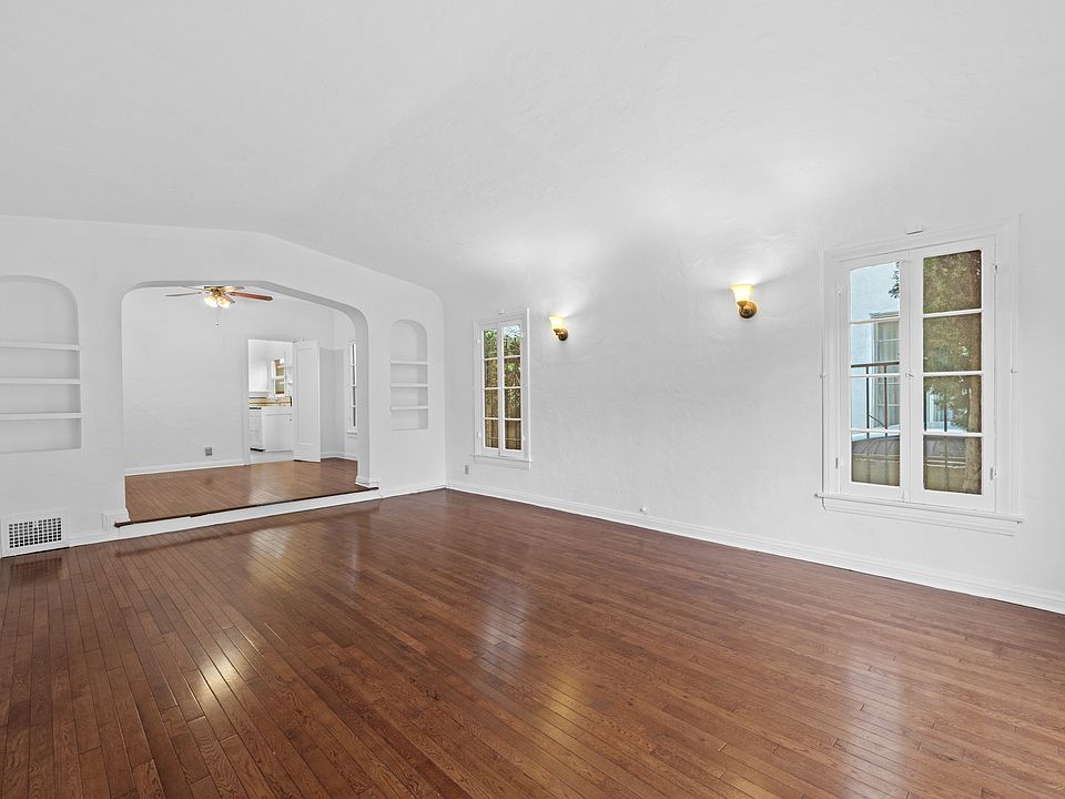 1st image of 429 N Gardner St #431