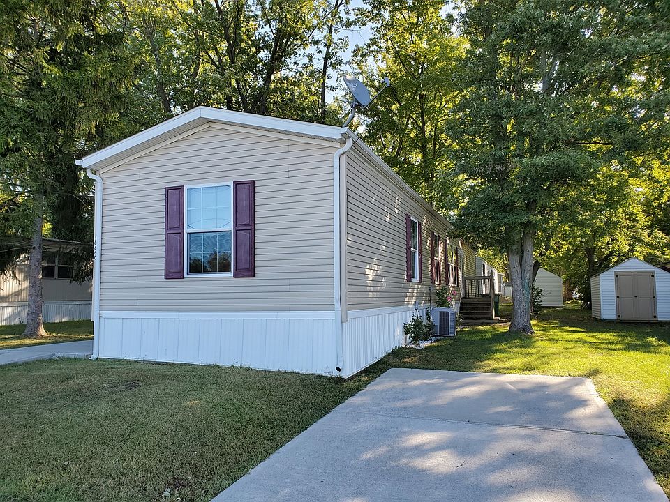 1st image of 10800 Valette Cir W #19