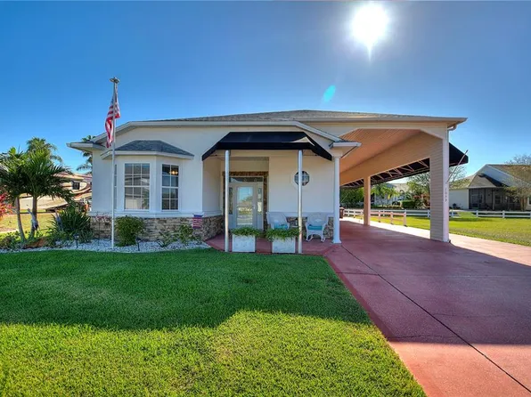 1039 Motorcoach Dr, Polk City, FL 33868