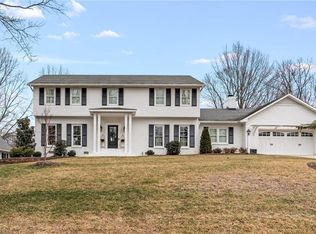 1612 Heathcliff Rd, High Point, NC 27262