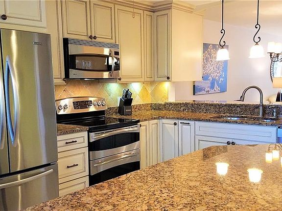 2nd image of 3002 Sandpiper Bay Cir APT A106