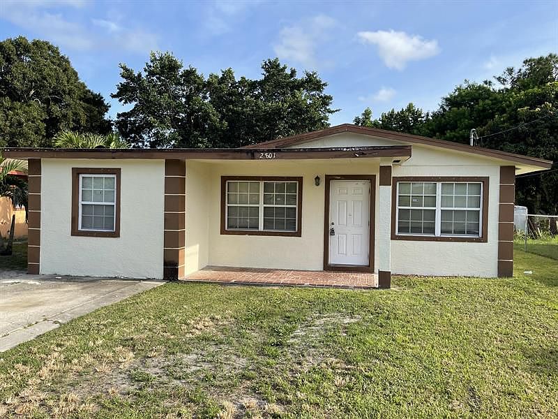 1st image of 2801 Avenue Ave