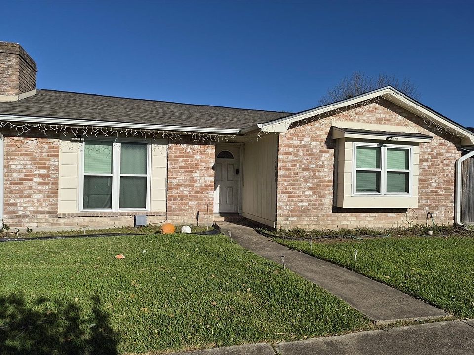 1st image of 12865 Clarewood Dr