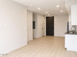 1108 Castle St #305, Wilmington, NC 28401