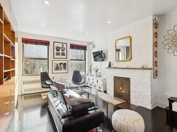 160 9th Ave APT 3R, Manhattan, NY 10011