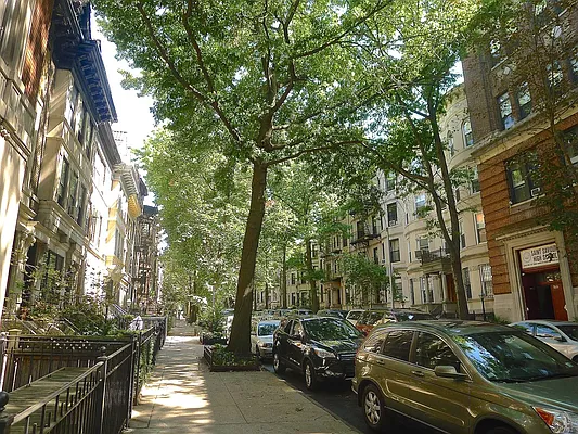 Rented by Compass | media 20