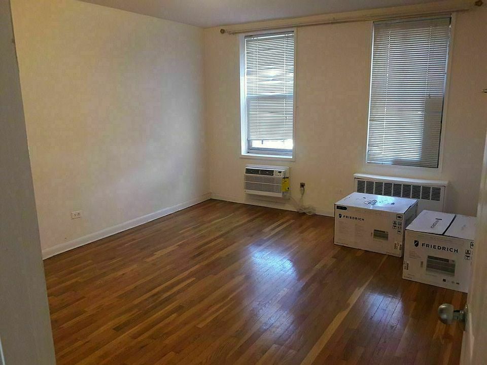 2nd image of 7140 112th St APT 104