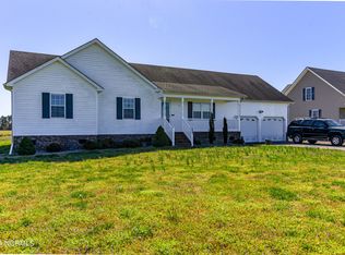 991 Bateman Dr, Elizabeth City, NC 27909