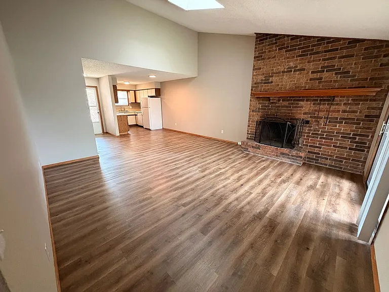 3541 S Jefferson Ave — Photo 26