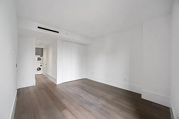 Rented by R New York | media 11