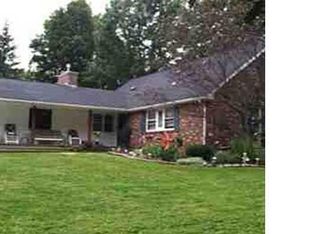 5626 Homestead Rd, Hamburg, NY 14075