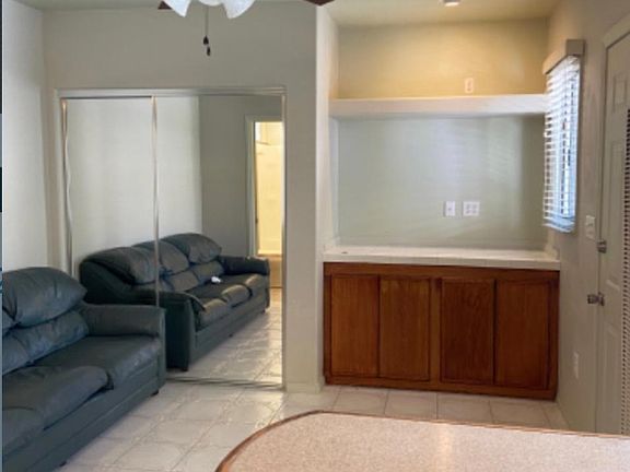 5th image of 1520 Marcelina Ave #B