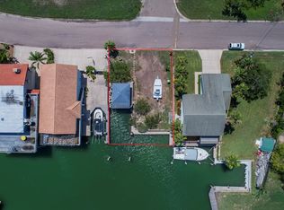 521 S Marina Dr, Port Isabel, TX 78578