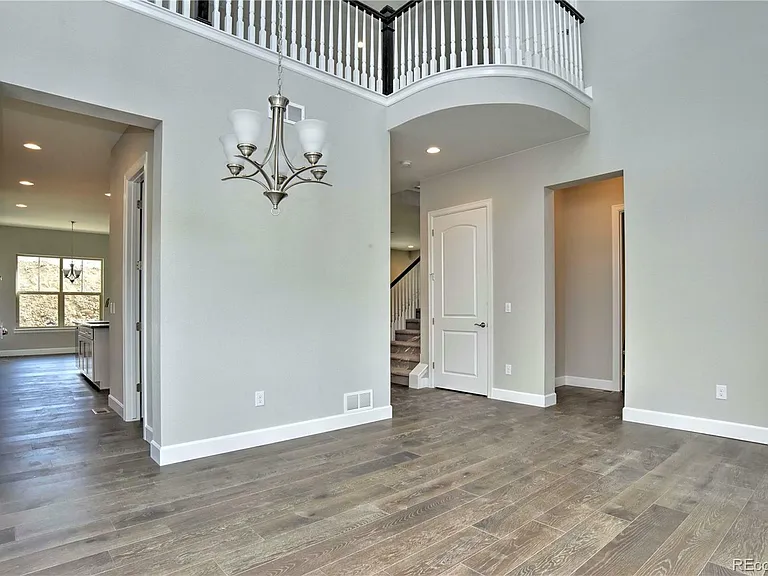 6040 S Olive Ct — Photo 4