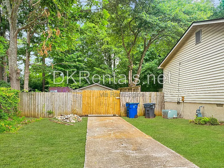 2397 Old Peachtree Rd — Photo 29
