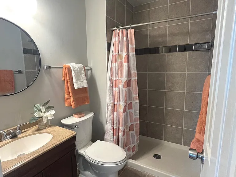 10804 Wall St — Photo 19