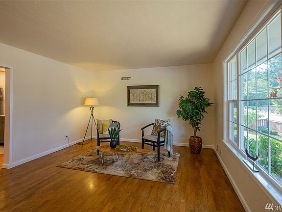 3rd image of 2513 19th St