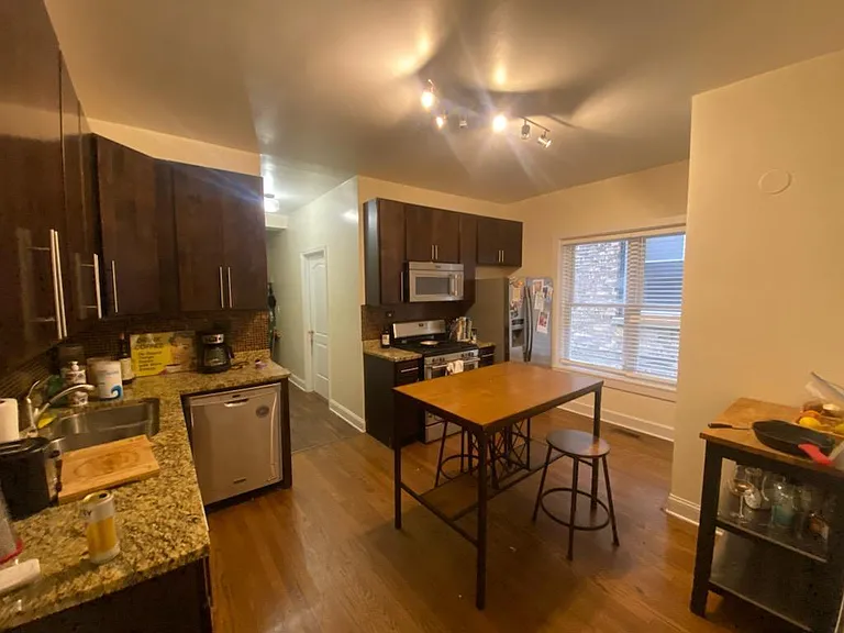 740 W Cornelia Ave #1 — Photo 4