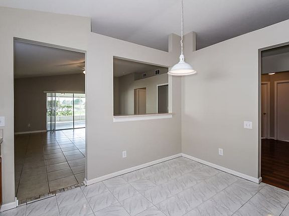 3rd image of 10507 Egret Haven Ln