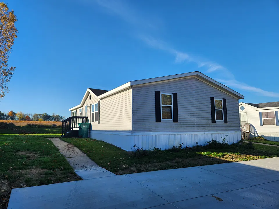 8515 Barkwood Cir #27