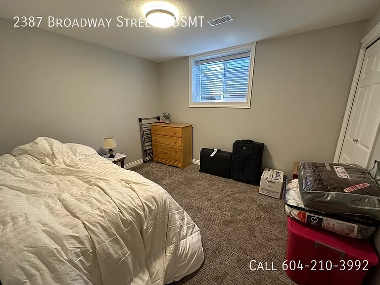 2387 Broadway St #BASEMENT — Photo 9