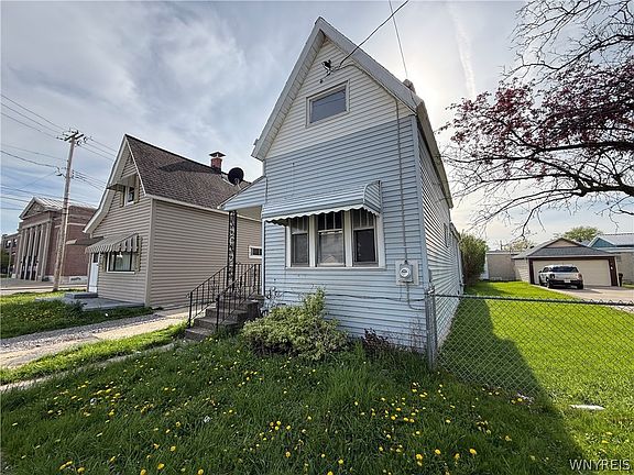 2nd image of 194 Halstead Ave
